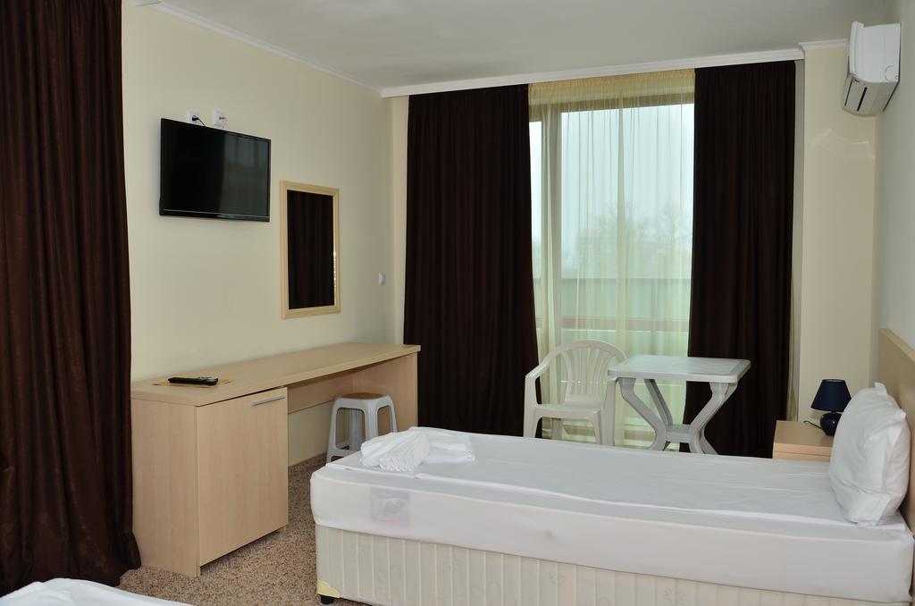 La Piazza Primorsko Rooms & Apartments Kamer foto